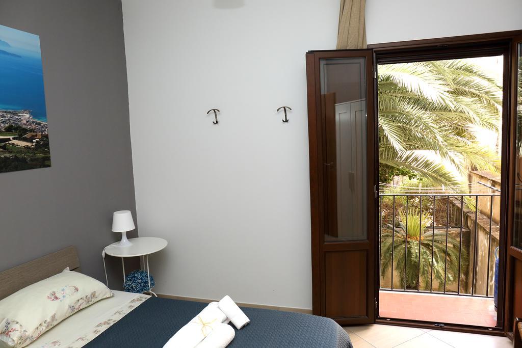 Conte Agostino Pepoli Apartment Трапани Екстериор снимка